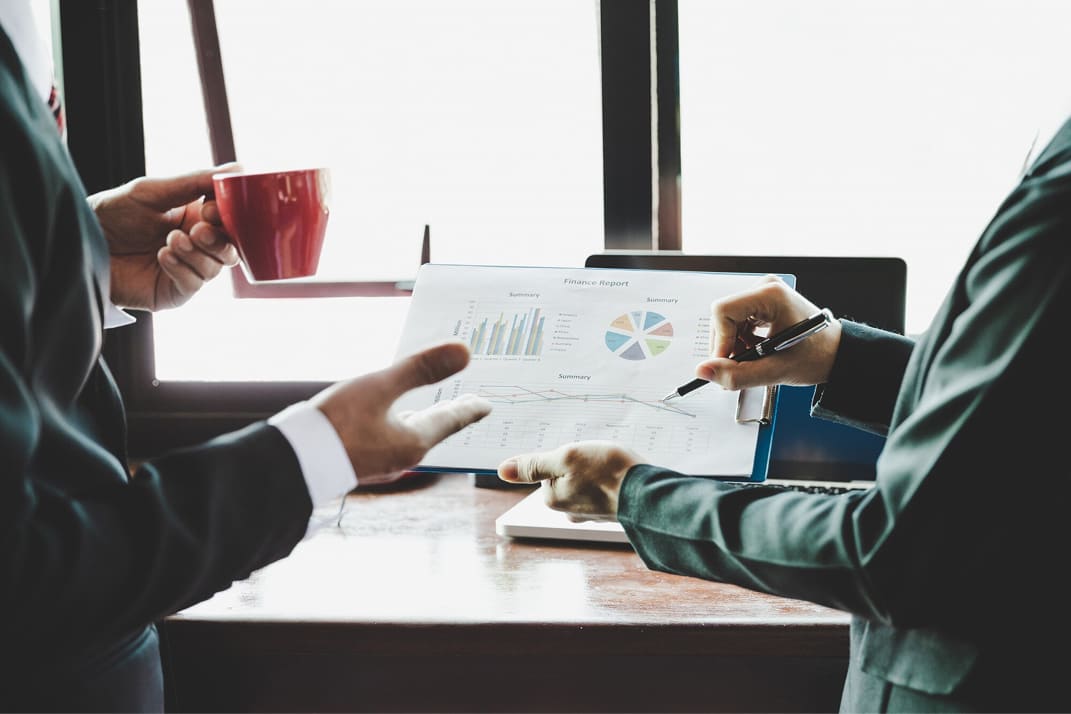 Advisors developing a corporate and business strategy